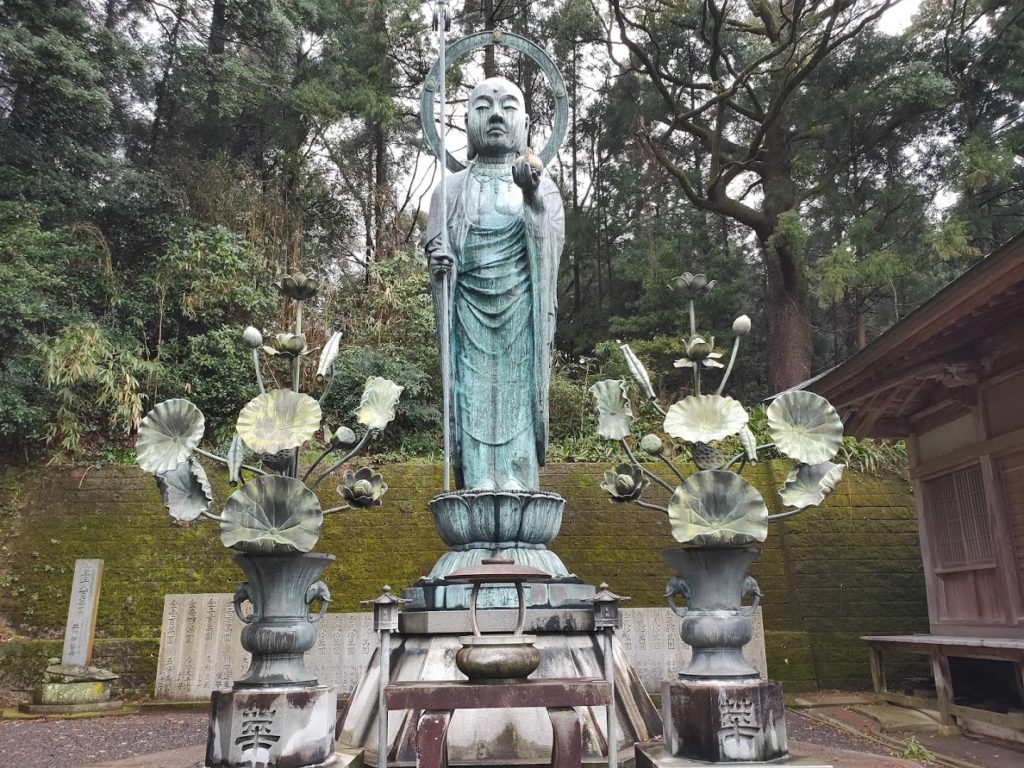 65番三角寺の延命地蔵菩薩立像