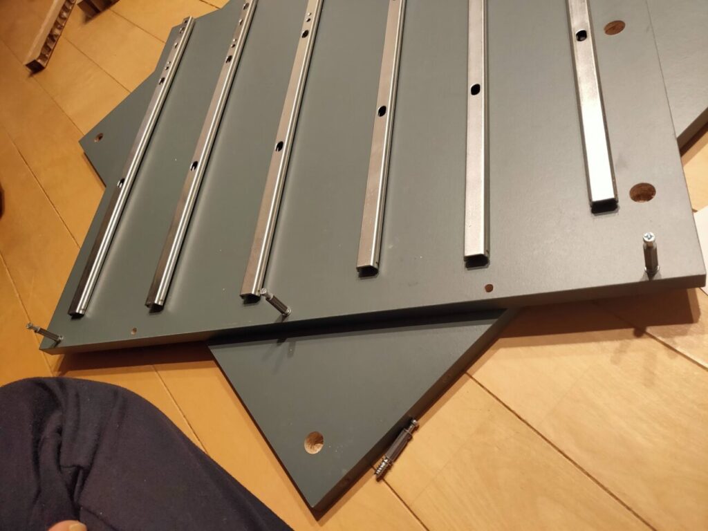 IKEAのALEXを組み立てる8