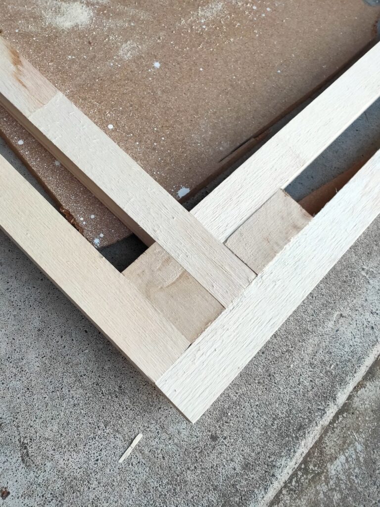 木材でドアを１からDIYで作る3